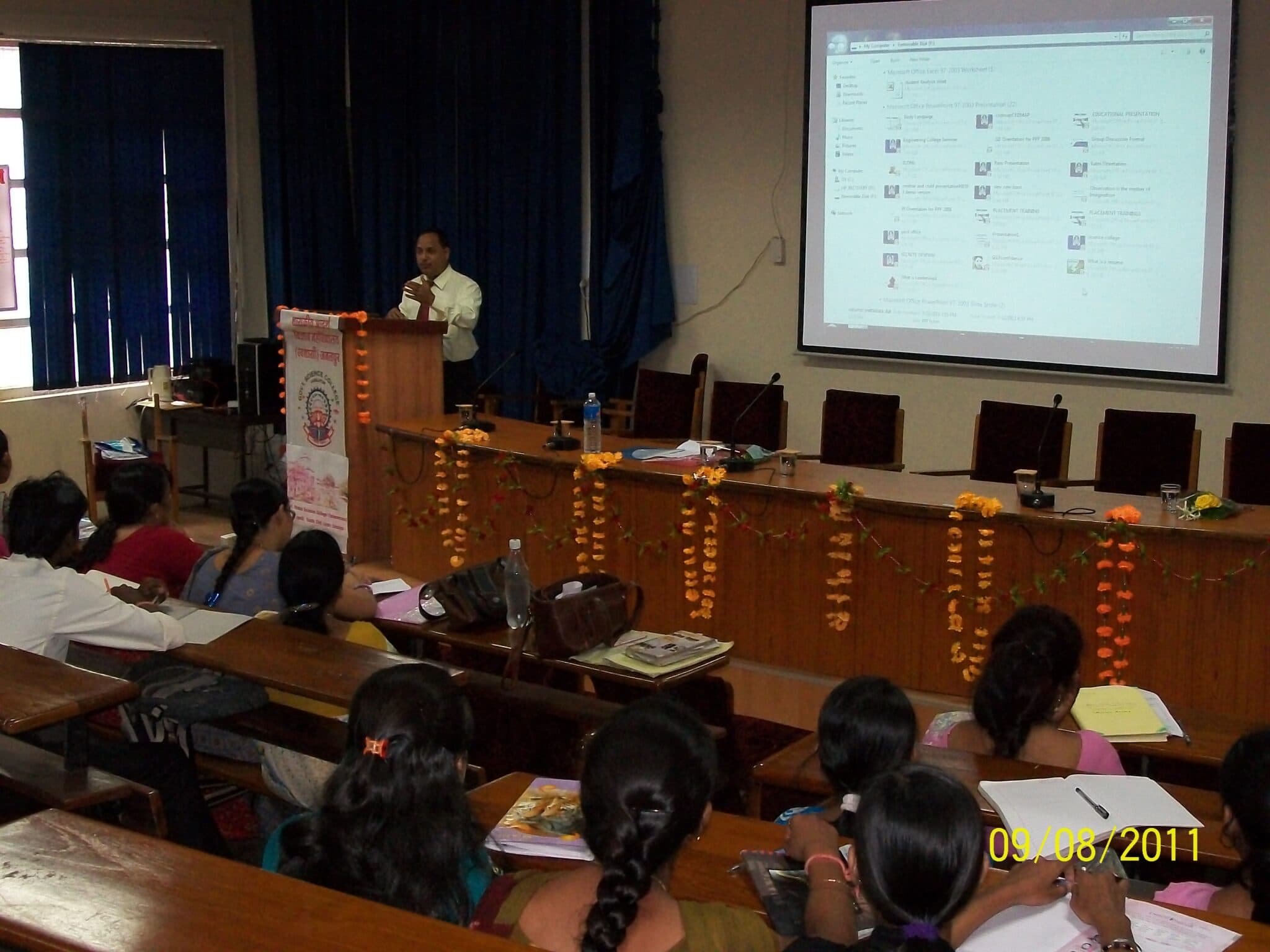 Sanjay Choubey addressing students in a lecture hall